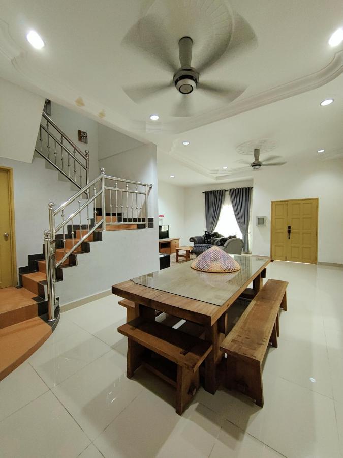 Homestay Roma Suite Kuala Terengganu Exterior foto